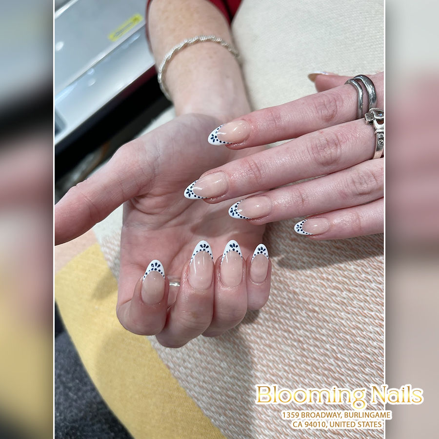 Blooming%20Nails%20in%20Burlingame%2C%20CA%2094010%20(15).jpg