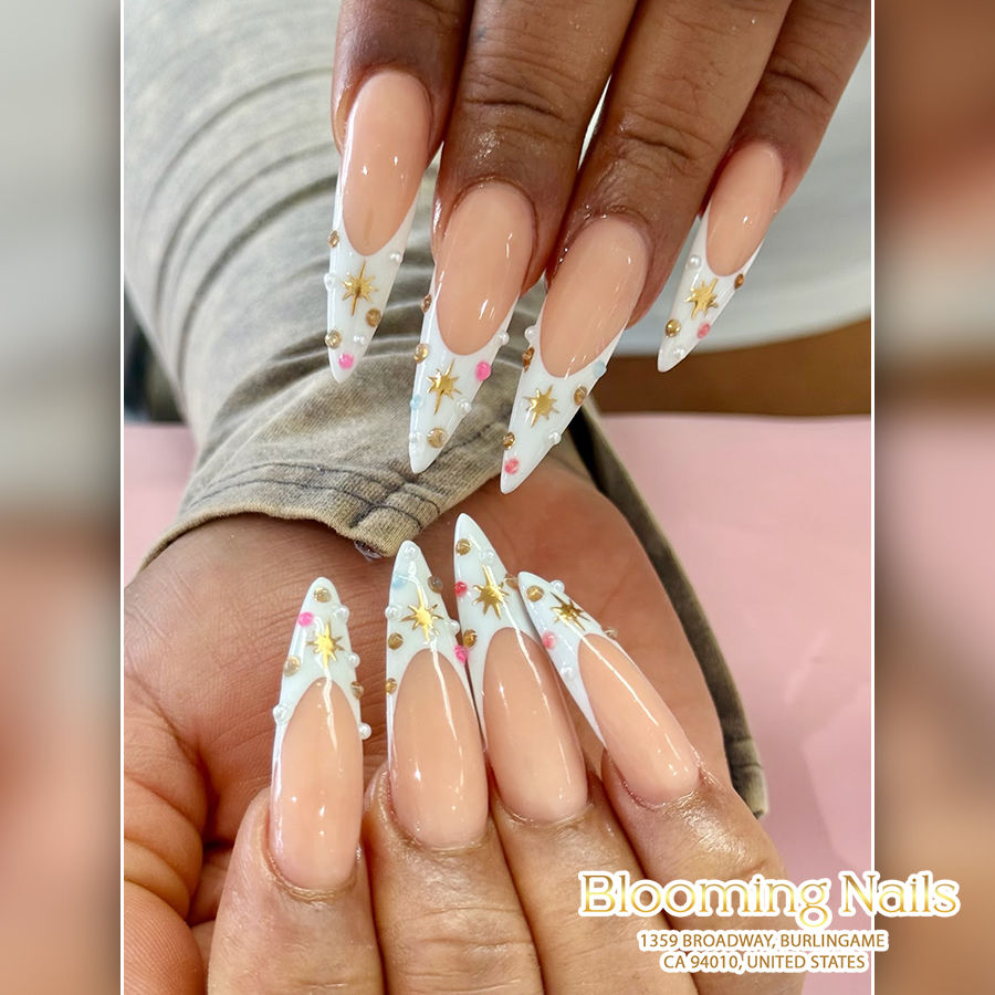 Blooming%20Nails%20in%20Burlingame%2C%20CA%2094010%20(21).jpg